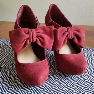 Gianni Bini Burgandy Pumps